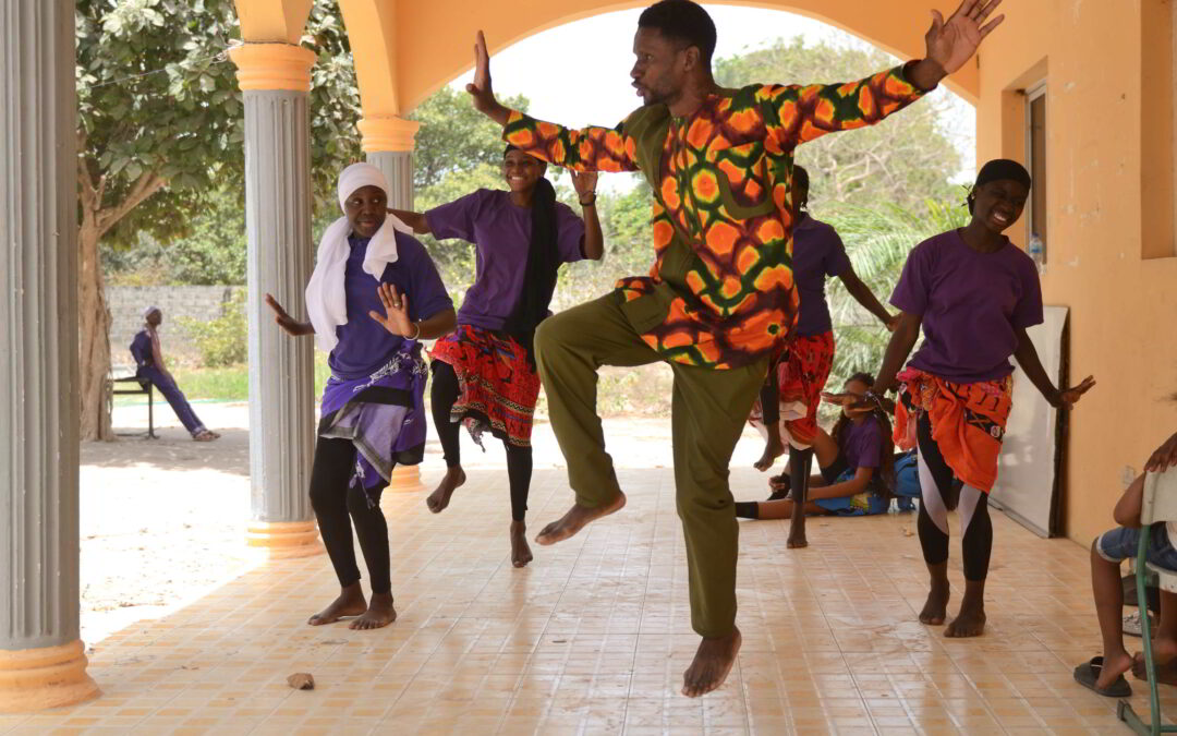 Commonwealth Resounds Visits Sona Jobarteh and the Gambia Academy